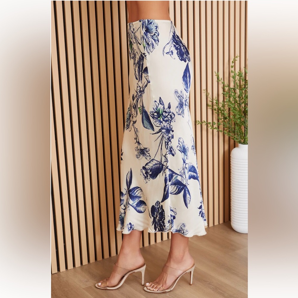NWT Addison Floral Silky Midi Skirt Sz M - Picture 3 of 8